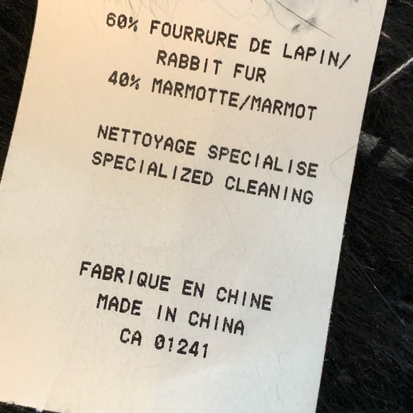 Simons woman’s black fur vest - Picture 9 of 9